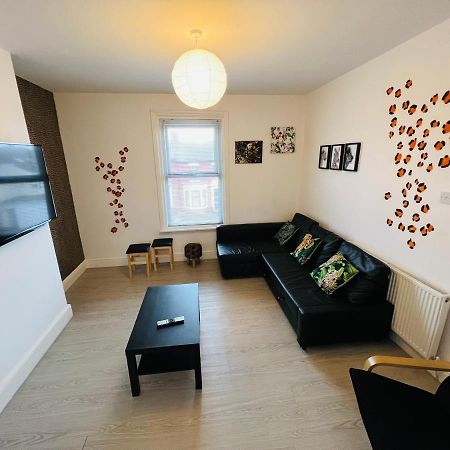 Safari Apartment, Free Parking, 10Min Walk To Blackpool Tower, Sleeps 12 Eksteriør bilde