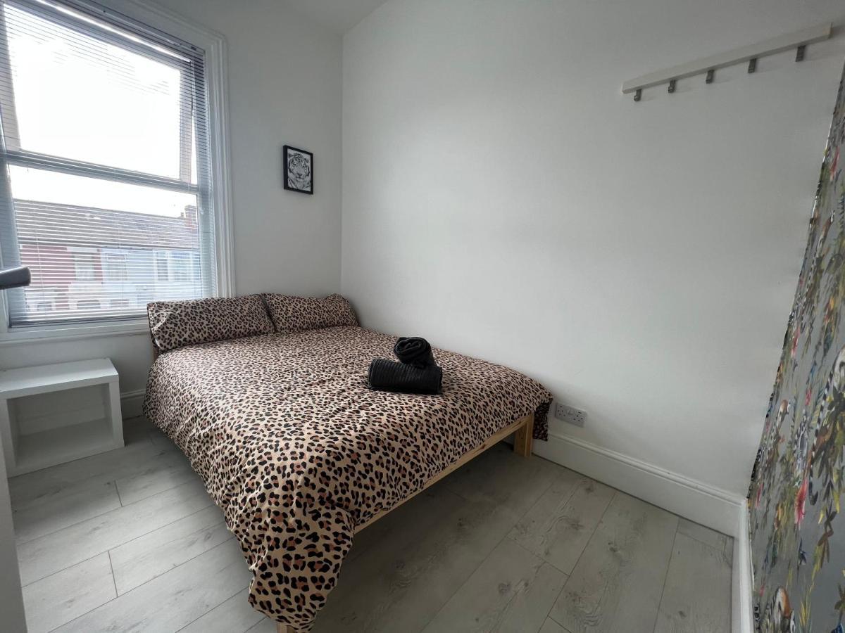 Safari Apartment, Free Parking, 10Min Walk To Blackpool Tower, Sleeps 12 Eksteriør bilde