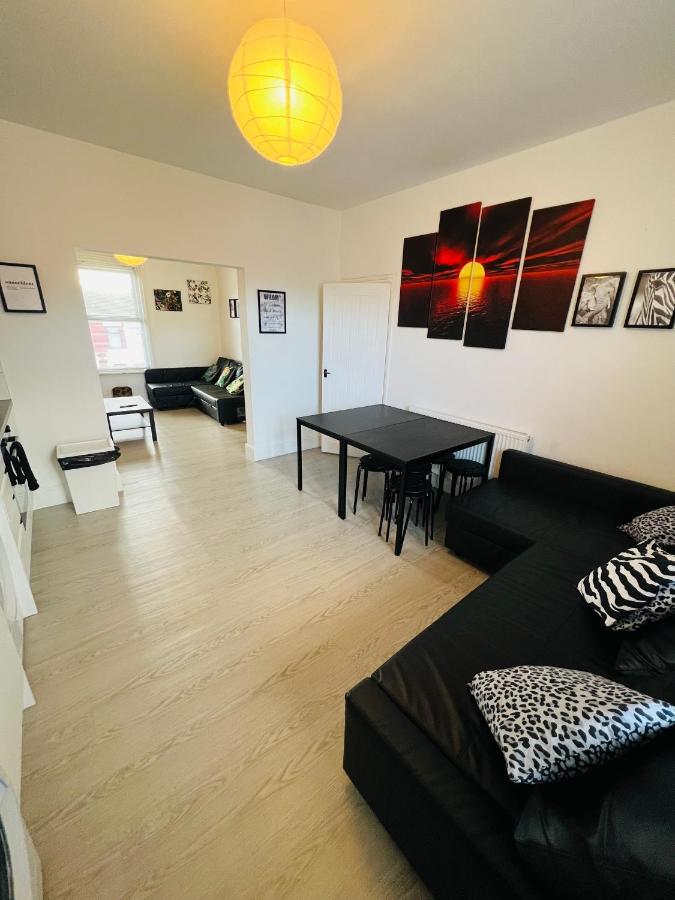 Safari Apartment, Free Parking, 10Min Walk To Blackpool Tower, Sleeps 12 Eksteriør bilde